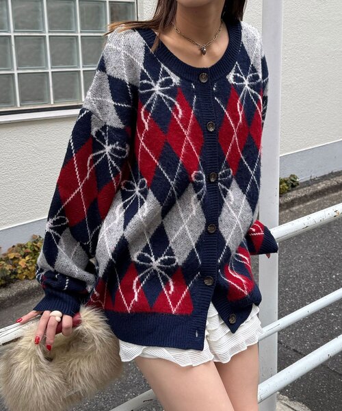 CIAOPANIC（チャオパニック）の「リボンアーガイルニットカーディガン（カーディガン/ボレロ・レディース・アイボリー/レッド/グリーン/ネイビー/オレンジ/マスタード・ONE SIZE）」の22枚目の写真