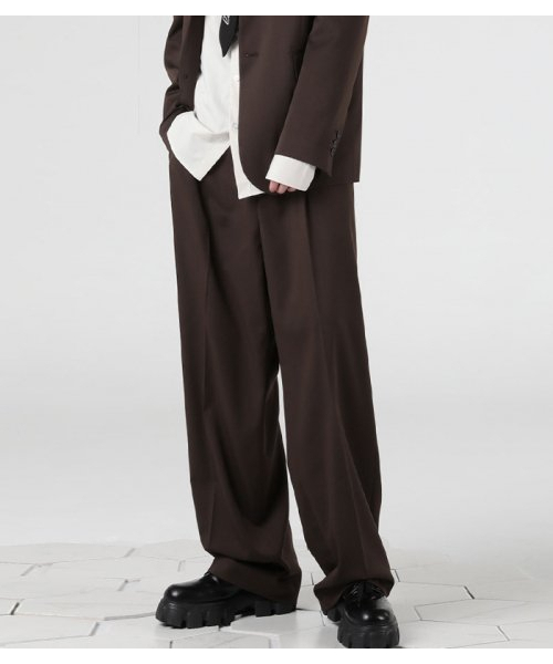 AVANDRESS(アバンドレス )の「Modern Onetuck Wide Slacks CHARCOAL(スラックス・レディース・チャコール・X-LARGE/S(1)/L(3))」の2枚目の写真