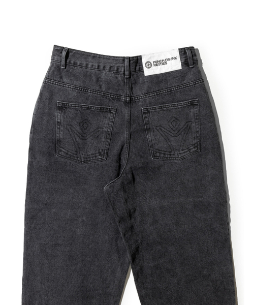 PUNCH DRUNK PARTIES(パンチドランクパーティーズ)の「Misfits Jeans (WASHED BLACK)(デニムパンツ・レディース・その他・3(34)/1(30)/0(28)/2(32))」の14枚目の写真