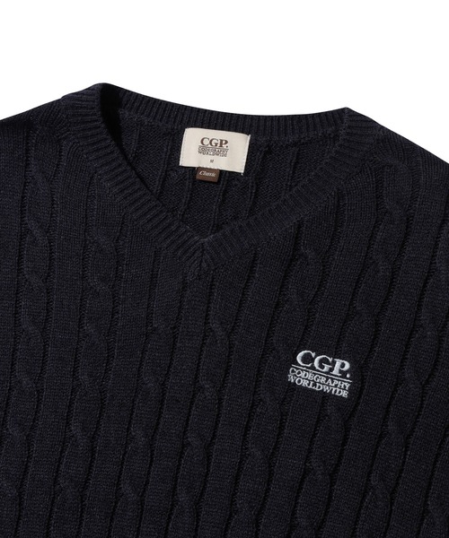 codegraphy(コードグラフィー)の「(Women) Small Square V-Neck Cable Knit CBEWWKL042(ニット/セーター・レディース・ネイビー/レッド/クリーム・SMALL/MEDIUM)」の13枚目の写真