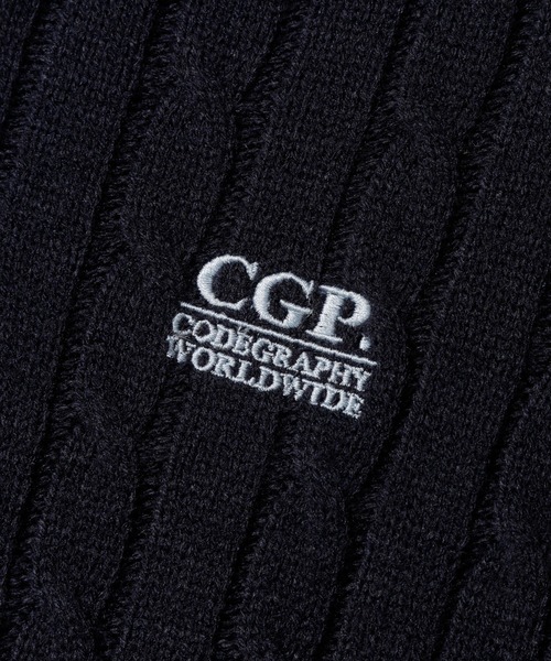 codegraphy(コードグラフィー)の「(Women) Small Square V-Neck Cable Knit CBEWWKL042(ニット/セーター・レディース・ネイビー/レッド/クリーム・SMALL/MEDIUM)」の14枚目の写真