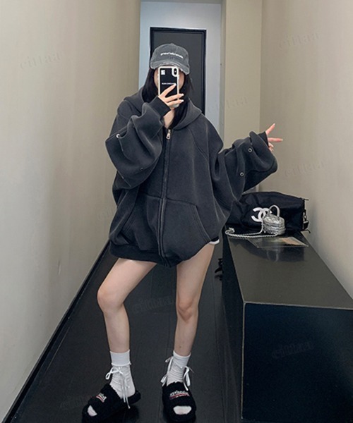 Dalfwin(ダールフィン)の「韓国ファッション パンチングデザインジップアップパーカー(パーカー・レディース・グレー/ブラック・FREE)」の11枚目の写真
