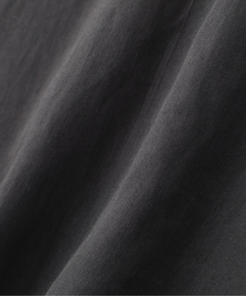 human woman（ヒューマンウーマン）の「◆ピンタックバンドカラーブラウス（シャツ/ブラウス・レディース・グレー系その他/ホワイト・MEDIUM）」の18枚目の写真