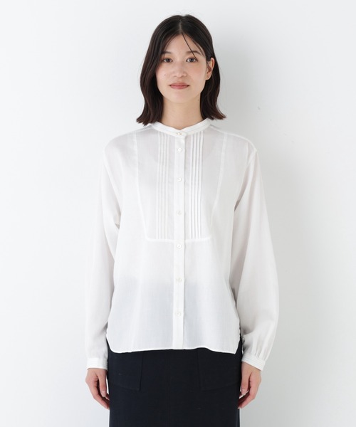 human woman（ヒューマンウーマン）の「◆ピンタックバンドカラーブラウス（シャツ/ブラウス・レディース・グレー系その他/ホワイト・MEDIUM）」の4枚目の写真