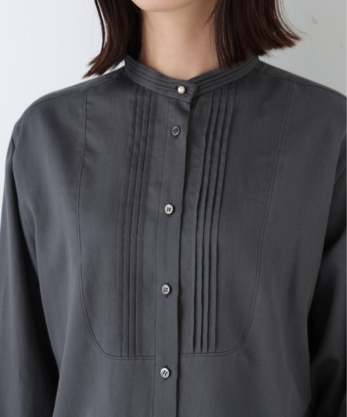 human woman（ヒューマンウーマン）の「◆ピンタックバンドカラーブラウス（シャツ/ブラウス・レディース・グレー系その他/ホワイト・MEDIUM）」の10枚目の写真