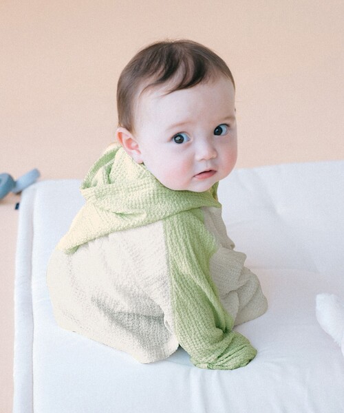 こども ビームス（コドモビームス）の「ベビー UV ポンチョ 2026SS（70～90cm）（パーカー・キッズ・ケリーグリーン/サックスブルー・ONE SIZE）」の6枚目の写真