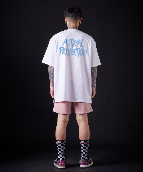 ASTRAL PROJECTION（アストラルプロジェクション）の「グラフィティレタリングスーピマコットンラウンドネック半袖Tシャツ_ホワイト（Tシャツ/カットソー・メンズ・その他・LARGE/X-LARGE/XX-LARGE）」の6枚目の写真
