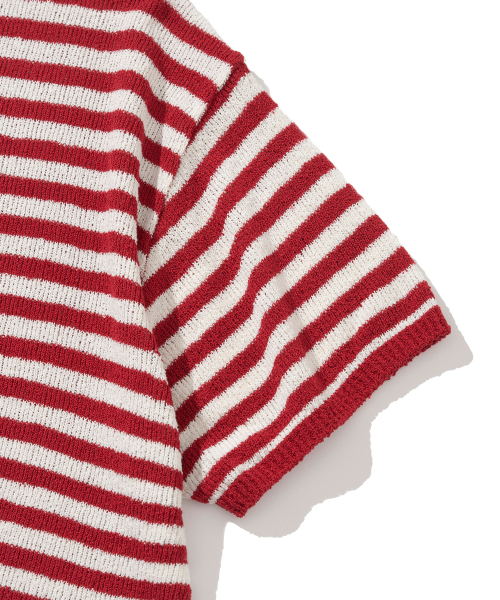 KNITTED（ニッティド）の「ブークルストライプラウンドニットRED（ニット/セーター・レディース・その他・MEDIUM/LARGE/X-LARGE）」の3枚目の写真