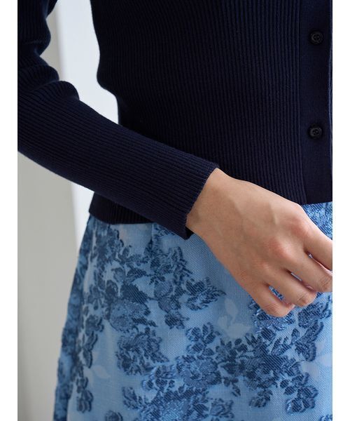 SNIDEL（スナイデル）の「エンブロイダリーカラーニットトップス（ニット/セーター・レディース・アイボリー/ミント/ネイビー・F）」の9枚目の写真