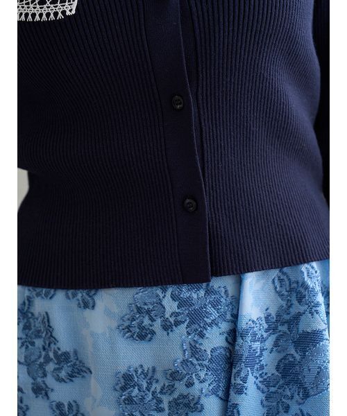 SNIDEL（スナイデル）の「エンブロイダリーカラーニットトップス（ニット/セーター・レディース・アイボリー/ミント/ネイビー・F）」の10枚目の写真