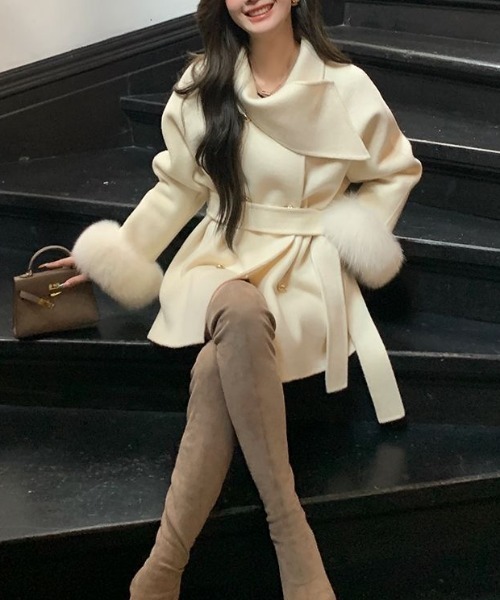 美品♡ダイアグラム エコファー ガウンコート ロング チェスター ベルト フェイクファー付美人見えロングコート - ベルーナ【公式】