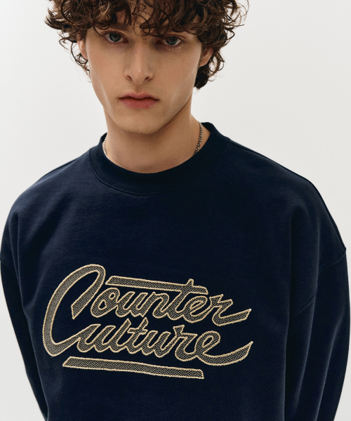 ECORR（エコル）の「カウンターカルチャー刺繍スウェットシャツ_ネイビー（スウェット・メンズ・その他・3(XL)/1(M)/2(L)）」の5枚目の写真