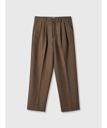 FRAGE（フラゲ）の「Tapered Two-Tuck Slacks &ndash; Khaki Brown（スラックス）」