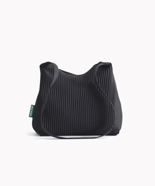GREEN STUFF（グリーンスタッフ）の「boxy bag 61 short - pleats black（ショルダーバッグ・レディース・その他・FREE）」の3枚目の写真