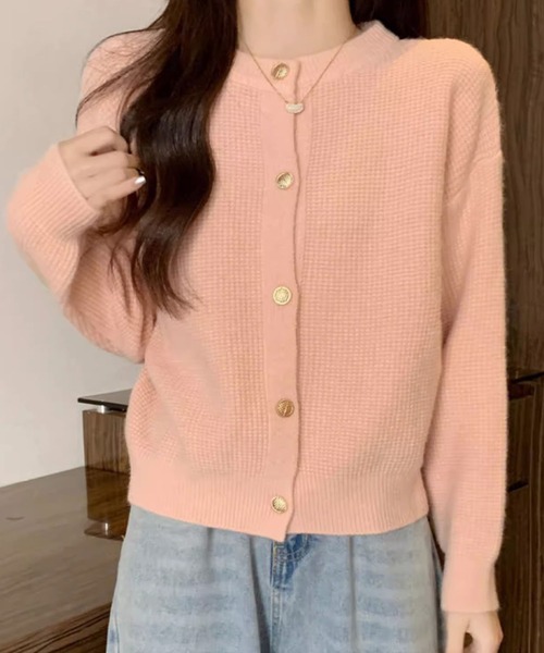 meJane（ミージェーン）の「金ボタンクルーネック ニットカーディガン（カーディガン/ボレロ・レディース・ホワイト/ライトベージュ/ライトブルー/ライトピンク/ライトイエロー・FREE）」の5枚目の写真