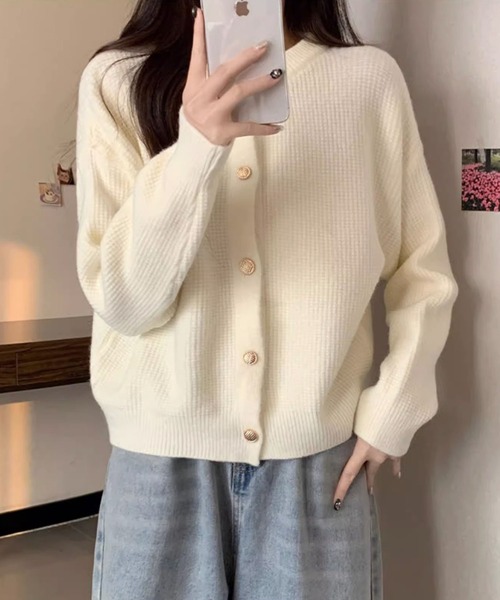 meJane（ミージェーン）の「金ボタンクルーネック ニットカーディガン（カーディガン/ボレロ・レディース・ホワイト/ライトベージュ/ライトブルー/ライトピンク/ライトイエロー・FREE）」の7枚目の写真
