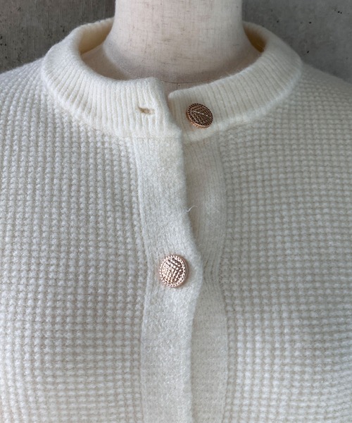 meJane（ミージェーン）の「金ボタンクルーネック ニットカーディガン（カーディガン/ボレロ・レディース・ホワイト/ライトベージュ/ライトブルー/ライトピンク/ライトイエロー・FREE）」の15枚目の写真