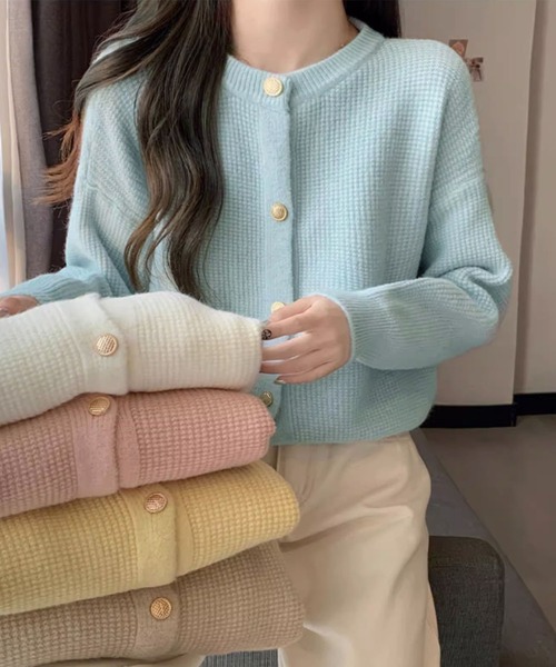 meJane（ミージェーン）の「金ボタンクルーネック ニットカーディガン（カーディガン/ボレロ・レディース・ホワイト/ライトベージュ/ライトブルー/ライトピンク/ライトイエロー・FREE）」の9枚目の写真
