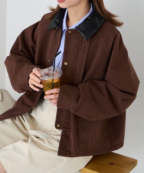 BONLECILL（ボンルシール）の「2wayデニム/ツイル 異素材襟カバーオール（カバーオール・レディース・ネイビー/ベージュ/ブラウン/ブラック/アイボリー・FREE）」の19枚目の写真