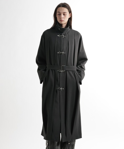 HARE（ハレ）の「ファイヤーマンバックルプリーツステンカラーコート(HARE)（ステンカラーコート・メンズ・レッド/ブラック/グレー・FREE）」の12枚目の写真