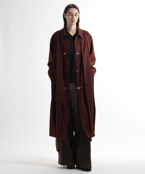 HARE（ハレ）の「ファイヤーマンバックルプリーツステンカラーコート(HARE)（ステンカラーコート・メンズ・レッド/ブラック/グレー・FREE）」の9枚目の写真