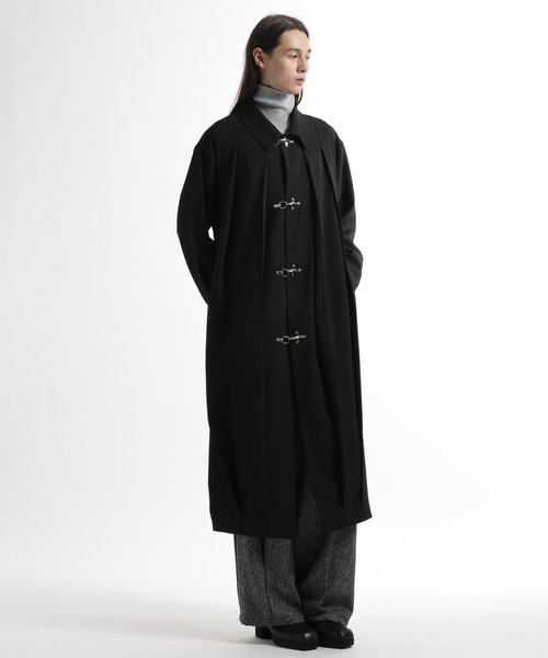 HARE（ハレ）の「ファイヤーマンバックルプリーツステンカラーコート(HARE)（ステンカラーコート・メンズ・レッド/ブラック/グレー・FREE）」の5枚目の写真