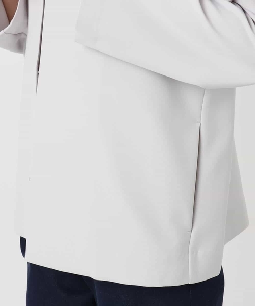 MK MICHEL KLEIN（エムケーミッシェルクラン）の「ダブルクロス テントラインノーカラージャケット/セットアップ対応/防シワ/ストレッチ/洗える（ノーカラージャケット・レディース・グレイッシュベージュ/ネイビー・38）」の4枚目の写真