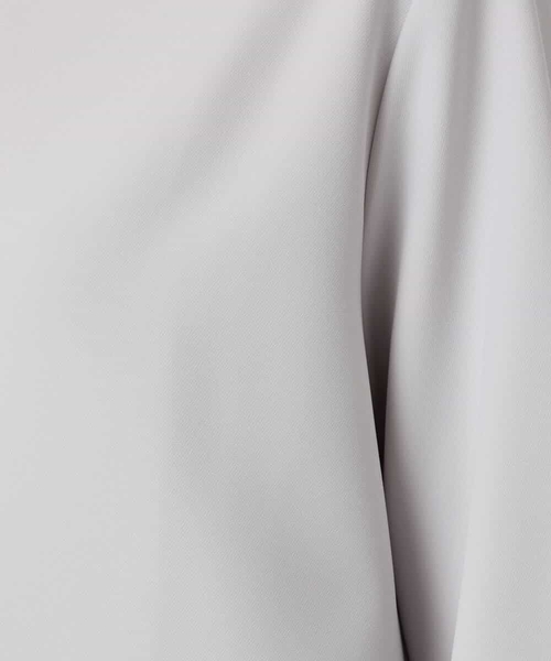 MK MICHEL KLEIN（エムケーミッシェルクラン）の「ダブルクロス テントラインノーカラージャケット/セットアップ対応/防シワ/ストレッチ/洗える（ノーカラージャケット・レディース・グレイッシュベージュ/ネイビー・38）」の5枚目の写真