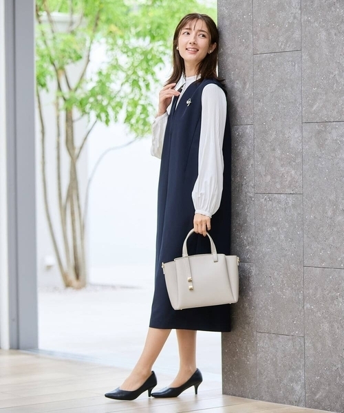 a.v.v（アーヴェヴェ）の「【洗える】2WAY袖プリーツボウタイブラウス（シャツ/ブラウス・レディース・ダークインディゴブルー/ホワイト・38/36/40）」の11枚目の写真