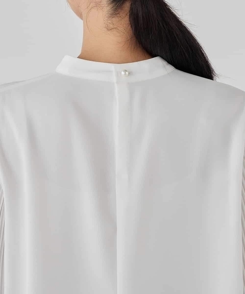 a.v.v（アーヴェヴェ）の「【洗える】2WAY袖プリーツボウタイブラウス（シャツ/ブラウス・レディース・ダークインディゴブルー/ホワイト・38/36/40）」の17枚目の写真