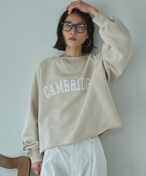 Doux archives（ドゥアルシーヴ）の「カレッジロゴスウェット（スウェット・レディース・ベージュ/オートミール/チャコールグレー・FREE）」の3枚目の写真