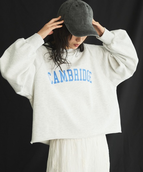 Doux archives（ドゥアルシーヴ）の「カレッジロゴスウェット（スウェット・レディース・ベージュ/オートミール/チャコールグレー・FREE）」の5枚目の写真