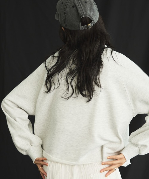 Doux archives（ドゥアルシーヴ）の「カレッジロゴスウェット（スウェット・レディース・ベージュ/オートミール/チャコールグレー・FREE）」の12枚目の写真