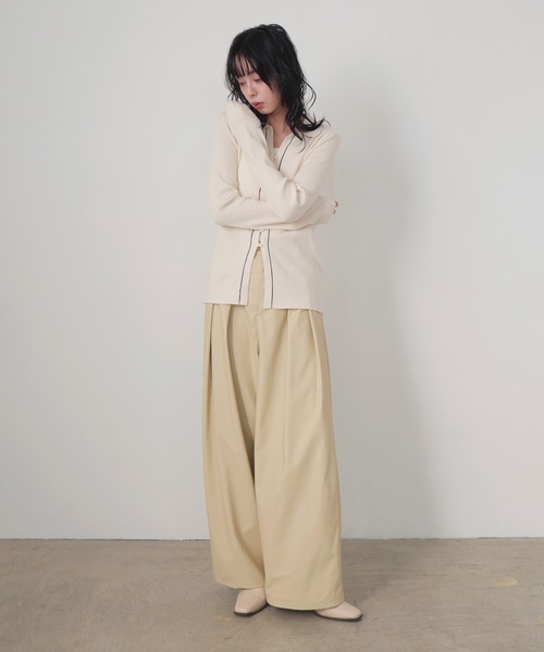 LIAN(リアン)の「ウォッシャブルフェイクレザー2タックパンツ(スラックス・レディース・ブルー/ブラック/ホワイト系その他/イエロー・FREE)」の12枚目の写真