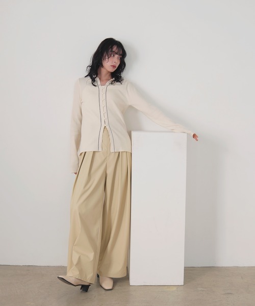 LIAN(リアン)の「ウォッシャブルフェイクレザー2タックパンツ(スラックス・レディース・ブルー/ブラック/ホワイト系その他/イエロー・FREE)」の15枚目の写真