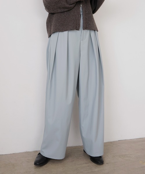 LIAN(リアン)の「ウォッシャブルフェイクレザー2タックパンツ(スラックス・レディース・ブルー/ブラック/ホワイト系その他/イエロー・FREE)」の19枚目の写真