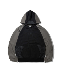 Express Holiday（エクスプレスホリデー）の「カラー ブロック フードパーカー_ブラック（パーカー）」