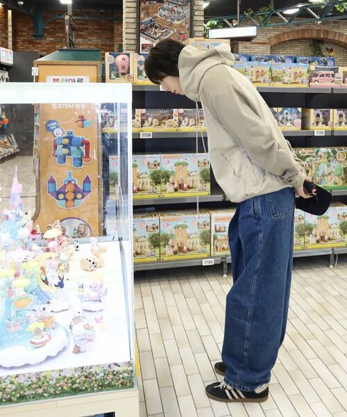 Express Holiday（エクスプレスホリデー）の「カラー ブロック フードパーカー_ブラック（パーカー・レディース・その他・2/3）」の15枚目の写真