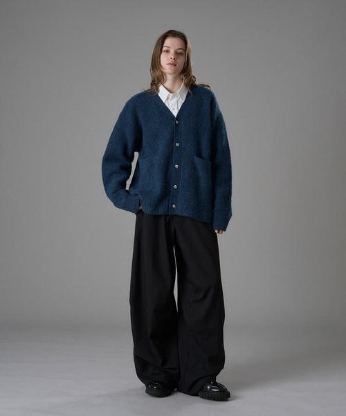 ONCILY(オンシェリー)の「SILVER BUTTON V-NECK CARDIGAN / シルバーボタンVネックカーディガン(カーディガン/ボレロ・メンズ・パープル/グレー/ブルー/ライトブルー・SMALL/MEDIUM/LARGE)」の7枚目の写真