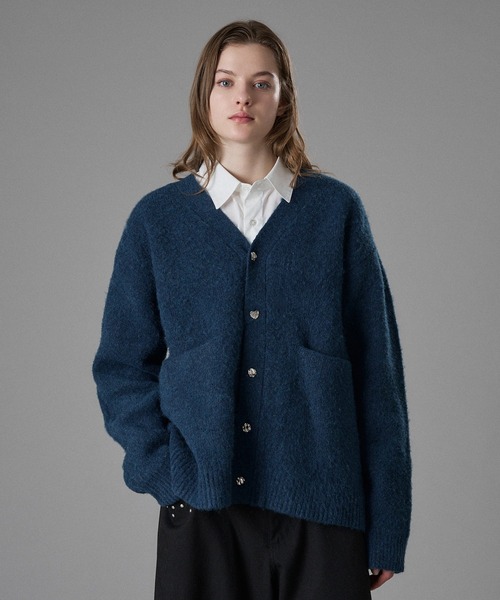 ONCILY(オンシェリー)の「SILVER BUTTON V-NECK CARDIGAN / シルバーボタンVネックカーディガン(カーディガン/ボレロ・メンズ・パープル/グレー/ブルー/ライトブルー・SMALL/MEDIUM/LARGE)」の10枚目の写真