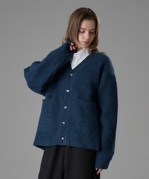 ONCILY(オンシェリー)の「SILVER BUTTON V-NECK CARDIGAN / シルバーボタンVネックカーディガン(カーディガン/ボレロ・メンズ・パープル/グレー/ブルー/ライトブルー・SMALL/MEDIUM/LARGE)」の9枚目の写真