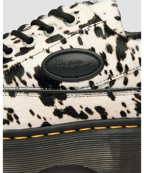 Dr. Martens（ドクターマーチン）の「Dr. Martens/ドクターマーチン BUZZ 5 ホール シューズ 42846100（その他シューズ・メンズ・ホワイト×ブラック・UK4/UK3/UK6/UK5）」の4枚目の写真