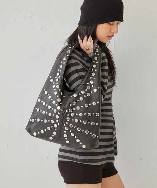 WHO'S WHO gallery(フーズフーギャラリー)の「ラジアルドットバッグ(ショルダーバッグ・レディース・ブラック/ブラウン・FREE)」の12枚目の写真