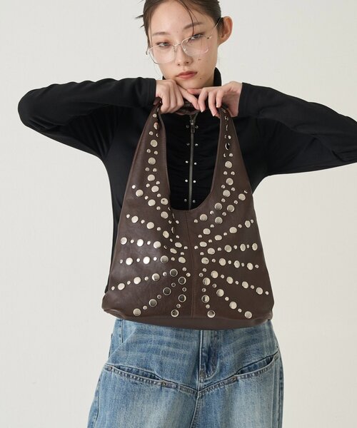 WHO'S WHO gallery(フーズフーギャラリー)の「ラジアルドットバッグ(ショルダーバッグ・レディース・ブラック/ブラウン・FREE)」の9枚目の写真