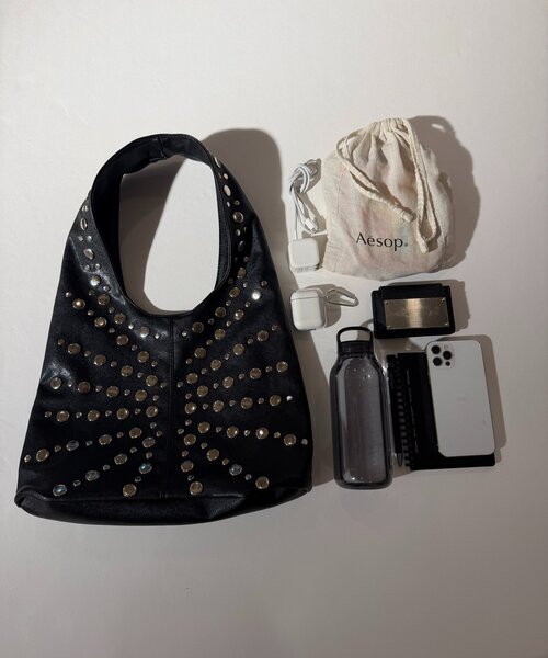 WHO'S WHO gallery(フーズフーギャラリー)の「ラジアルドットバッグ(ショルダーバッグ・レディース・ブラック/ブラウン・FREE)」の5枚目の写真