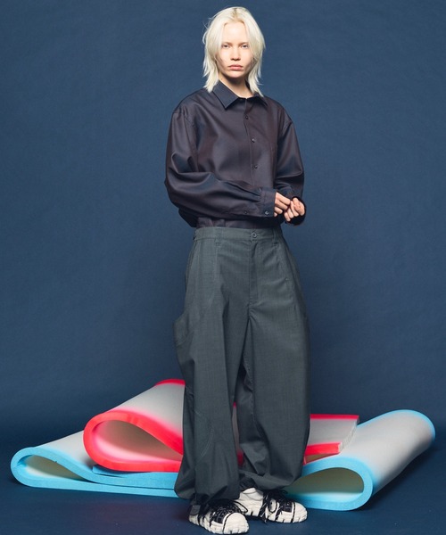 MAISON SPECIAL（メゾンスペシャル）の「《UNISEX》NISHIKAWA KEORI Prime-Wide Wool Curve Pants/NISHIKAWA KEORI プライムワイドウールカーブパンツ【MAISON SPECIAL/メゾンスペシャル】■セットアップ対応■（カーゴパンツ・メンズ・ブラック/グレイッシュベージュ/カーキ・0/1/2）」の6枚目の写真