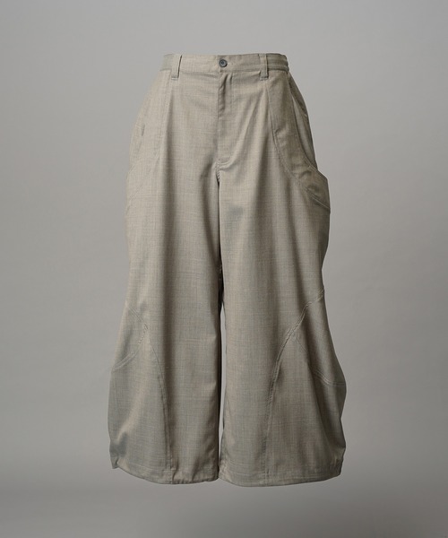 MAISON SPECIAL（メゾンスペシャル）の「《UNISEX》NISHIKAWA KEORI Prime-Wide Wool Curve Pants/NISHIKAWA KEORI プライムワイドウールカーブパンツ【MAISON SPECIAL/メゾンスペシャル】■セットアップ対応■（カーゴパンツ・メンズ・ブラック/グレイッシュベージュ/カーキ・0/1/2）」の14枚目の写真