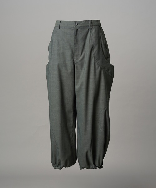 MAISON SPECIAL（メゾンスペシャル）の「《UNISEX》NISHIKAWA KEORI Prime-Wide Wool Curve Pants/NISHIKAWA KEORI プライムワイドウールカーブパンツ【MAISON SPECIAL/メゾンスペシャル】■セットアップ対応■（カーゴパンツ・メンズ・ブラック/グレイッシュベージュ/カーキ・0/1/2）」の18枚目の写真