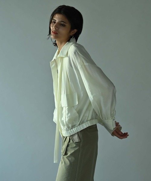 Anside(アンサイド)の「スタンドブラウスブルゾン(ブルゾン・レディース・アイボリー/ブラック/サックスブルー・M)」の16枚目の写真