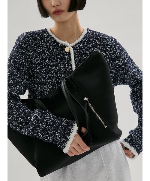 emmi（エミ）の「ネオプレーンビッグトートバッグ（トートバッグ・レディース・チャコールグレー/ブラック/ブラウン・F）」の2枚目の写真